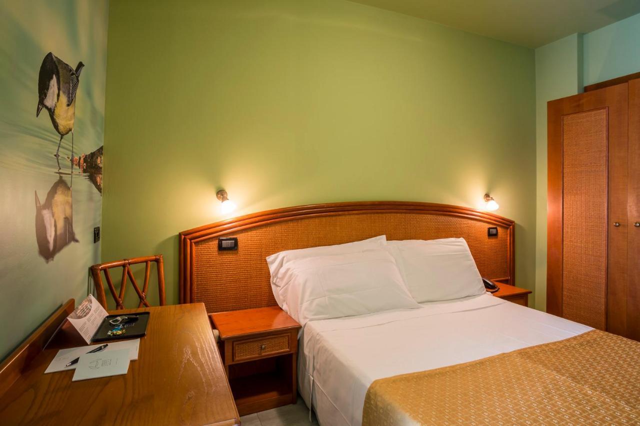 Hotel Ambassador Bibione Exterior photo