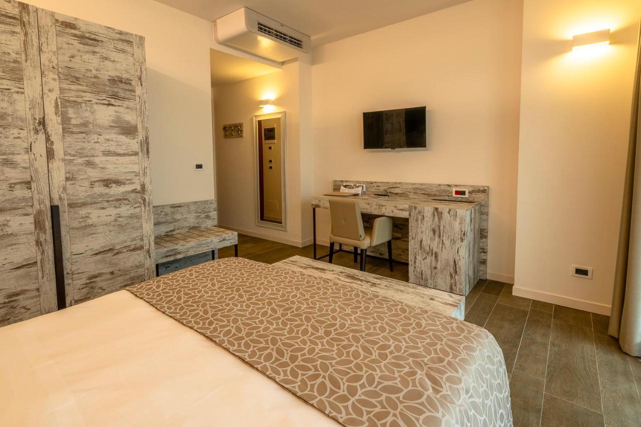 Hotel Ambassador Bibione Exterior photo