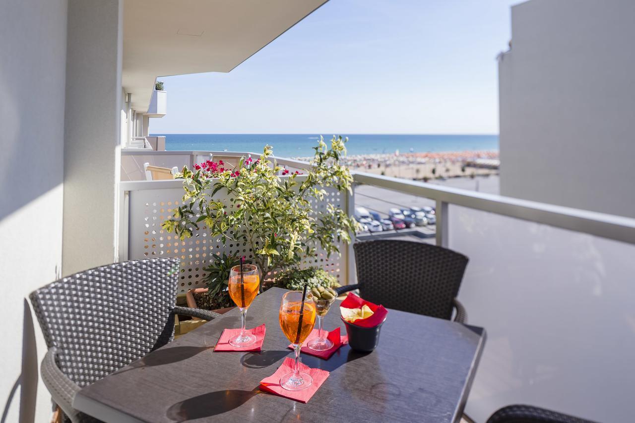 Hotel Ambassador Bibione Exterior photo